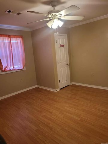 1607 N Evening Street, Judsonia, AR 72081