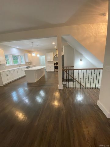 24 Sunset Lane, New Hampton, NY 10958