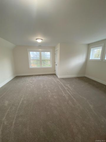 24 Sunset Lane, New Hampton, NY 10958