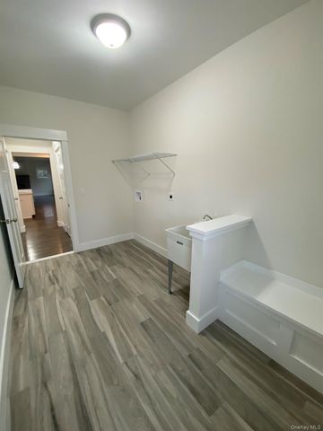 24 Sunset Lane, New Hampton, NY 10958