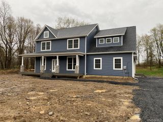 24 Sunset Lane, New Hampton, NY 10958