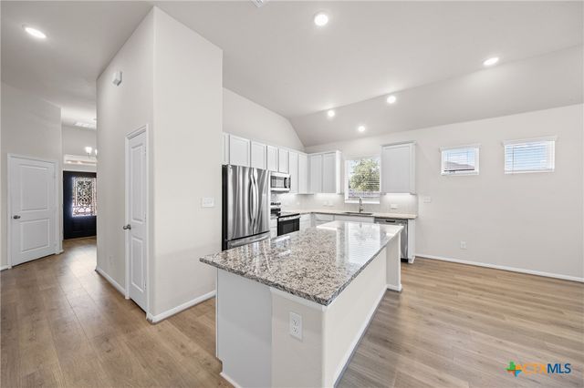215 Cabiness Drive, Salado, TX 76571