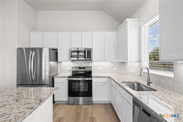 215 Cabiness Drive, Salado, TX 76571