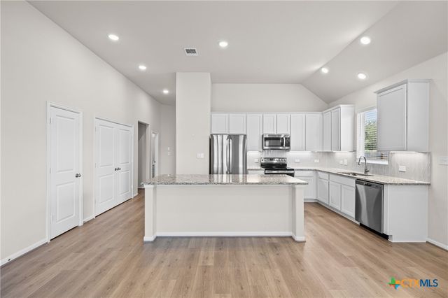 215 Cabiness Drive, Salado, TX 76571