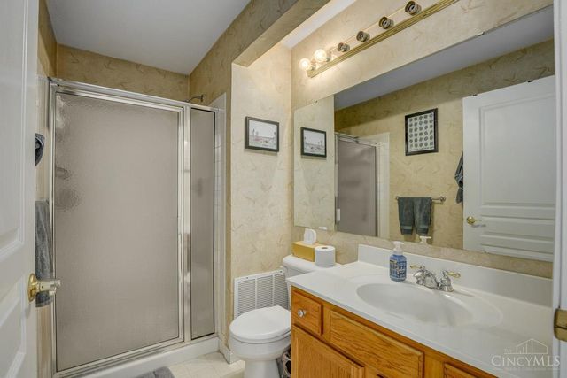 5806 Stonebridge Circle, Miami Twp, OH 45150