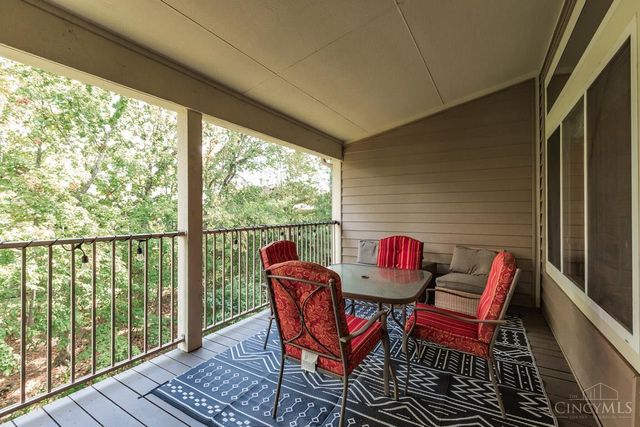 5806 Stonebridge Circle, Miami Twp, OH 45150