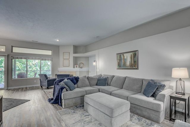 5806 Stonebridge Circle, Miami Twp, OH 45150