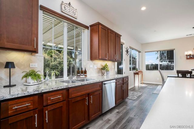 1812 Hayden Ranch Rd, Vista, CA 92084