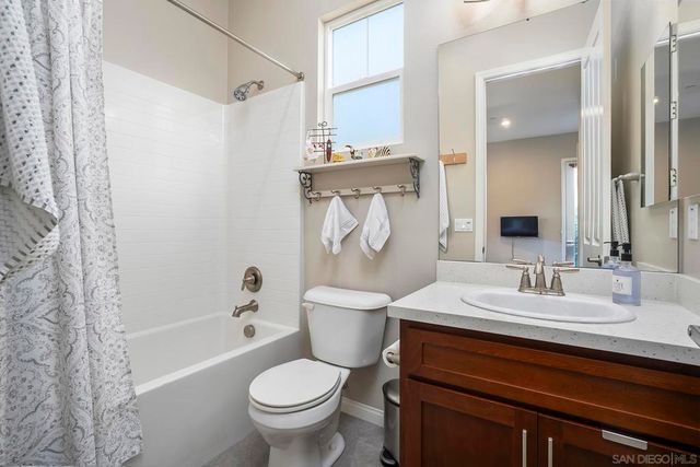 1812 Hayden Ranch Rd, Vista, CA 92084