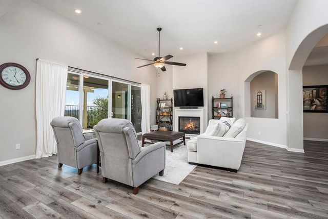 1812 Hayden Ranch Rd, Vista, CA 92084