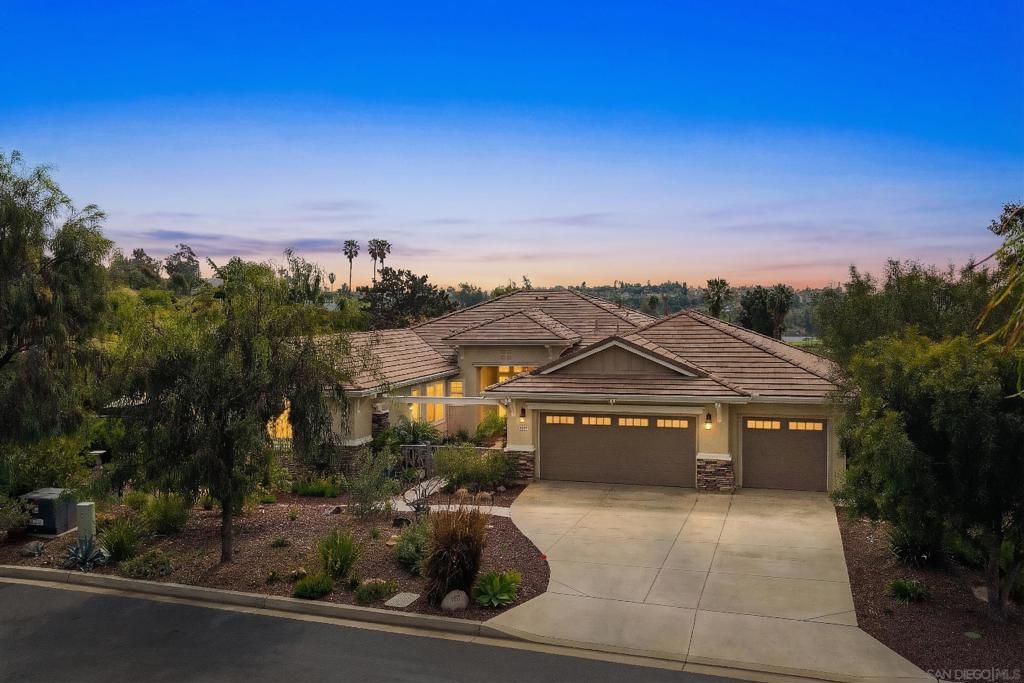 1812 Hayden Ranch Rd, Vista, CA 92084