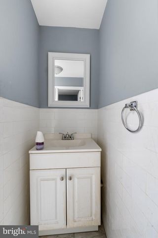 4729 SALEM ST, Philadelphia, PA 19124