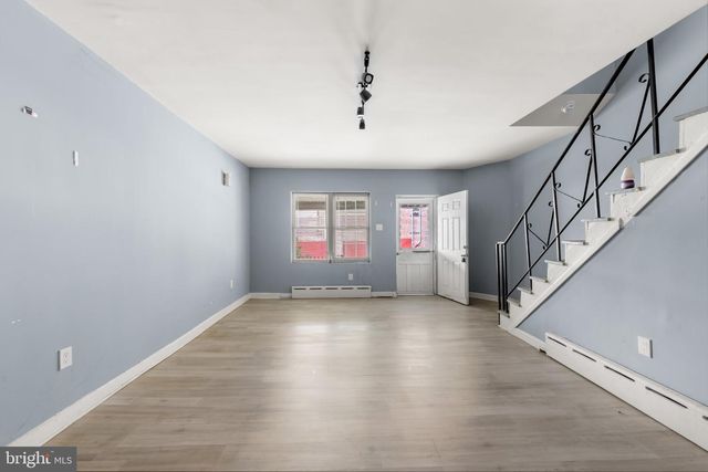 4729 SALEM ST, Philadelphia, PA 19124