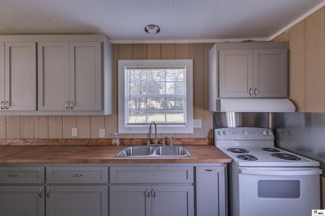 9377 HIGHWAY 165, Grayson, LA 71435