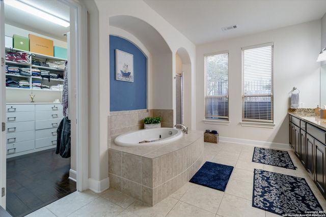 6311 Almeria Cir, San Antonio, TX 78257