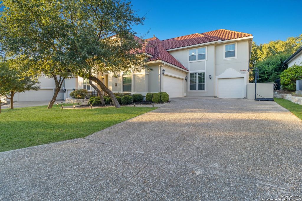 6311 Almeria Cir, San Antonio, TX 78257