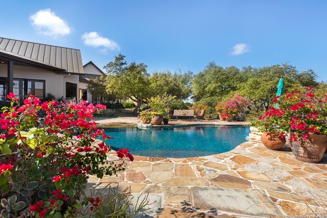 165 Painted Sky, Comfort, TX 78013