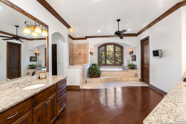 165 Painted Sky, Comfort, TX 78013