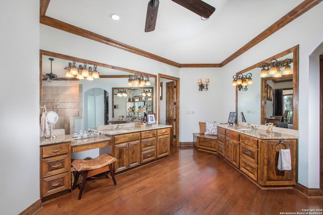 165 Painted Sky, Comfort, TX 78013