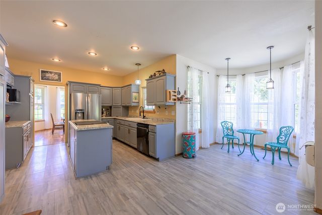 181 Ivy Dale Lane, Chehalis, WA 98532