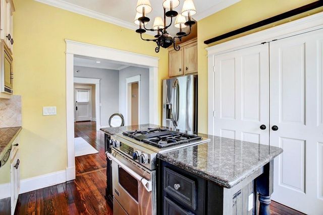 622 W 16th Street, Houston, TX 77008