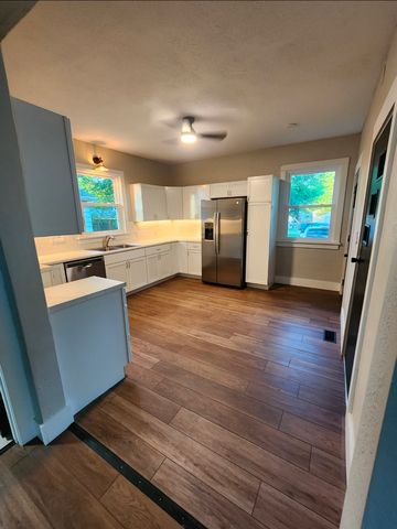 1718 11th Street, Moline, IL 61265