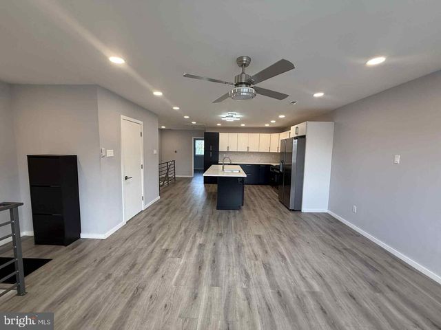 3560 KYLE RD, Philadelphia, PA 19154