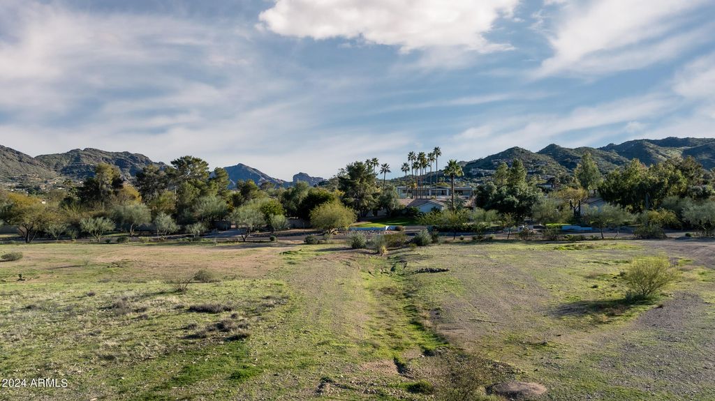 4802 E HORSESHOE Road 3, Paradise Valley, AZ 85253 — photo 2
