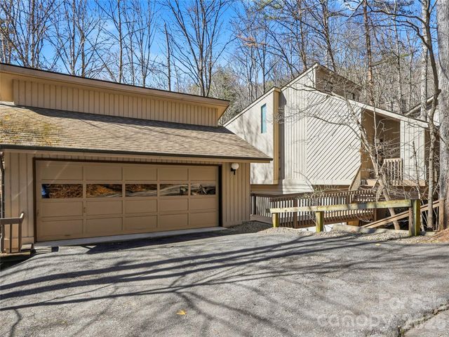 14 Cedarwood Drive, Asheville, NC 28803