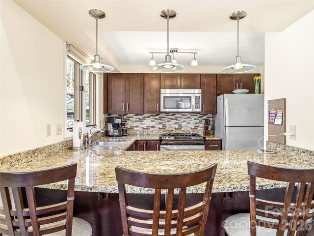 14 Cedarwood Drive, Asheville, NC 28803
