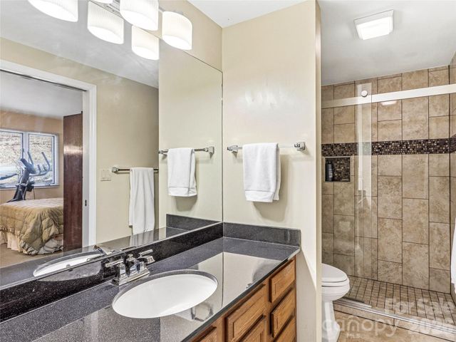 14 Cedarwood Drive, Asheville, NC 28803