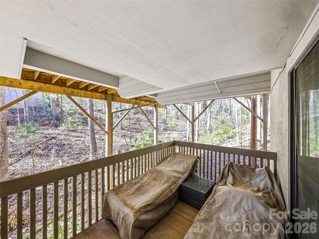 14 Cedarwood Drive, Asheville, NC 28803
