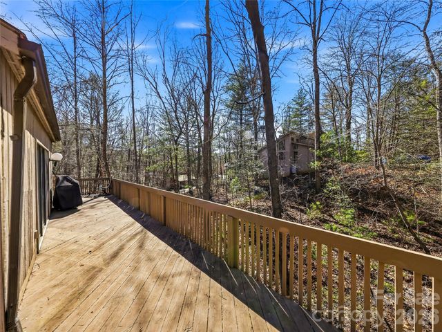 14 Cedarwood Drive, Asheville, NC 28803