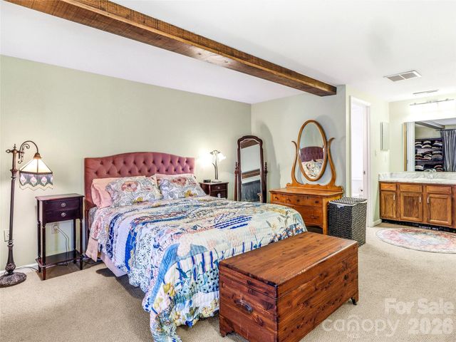 14 Cedarwood Drive, Asheville, NC 28803