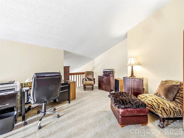 14 Cedarwood Drive, Asheville, NC 28803