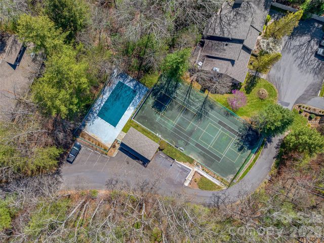 14 Cedarwood Drive, Asheville, NC 28803