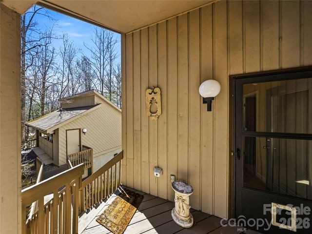 14 Cedarwood Drive, Asheville, NC 28803