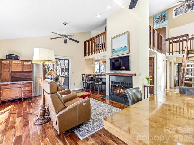 14 Cedarwood Drive, Asheville, NC 28803