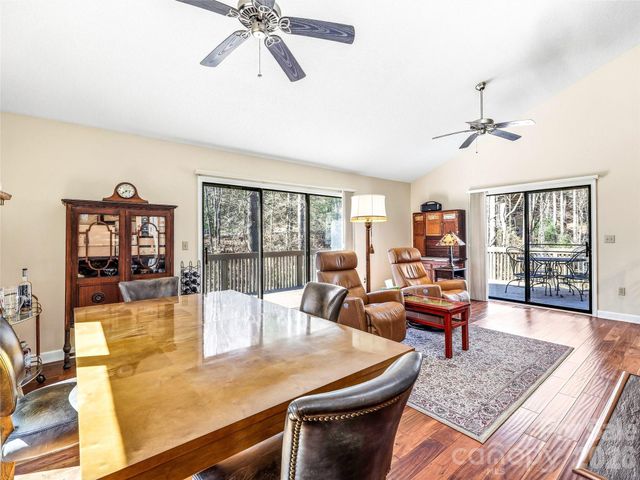 14 Cedarwood Drive, Asheville, NC 28803