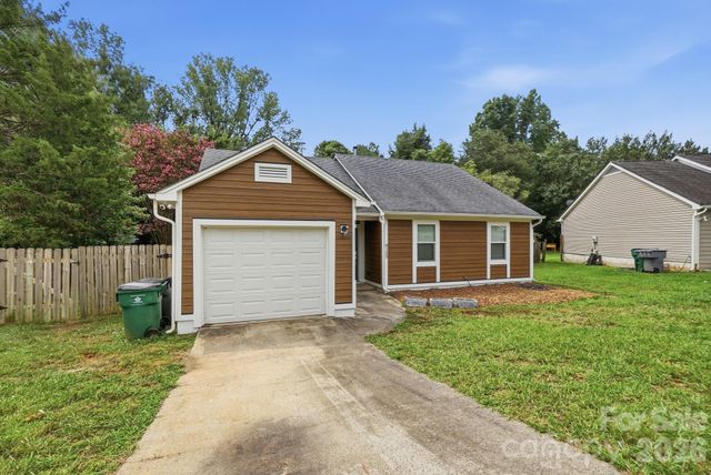 8122 Sherington Way, Charlotte, NC 28227