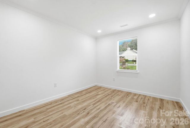 8122 Sherington Way, Charlotte, NC 28227