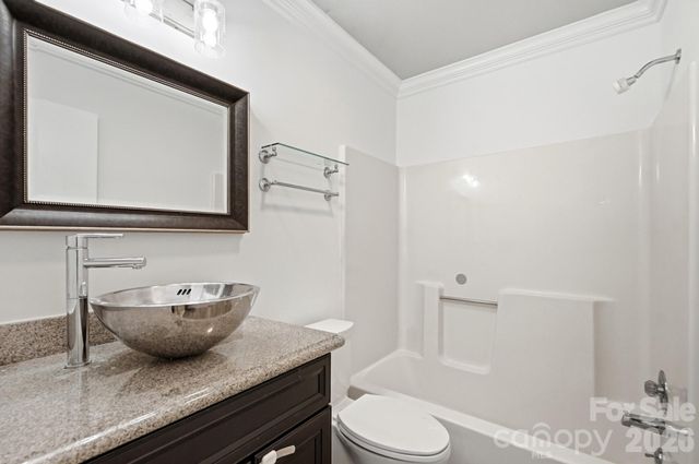8122 Sherington Way, Charlotte, NC 28227