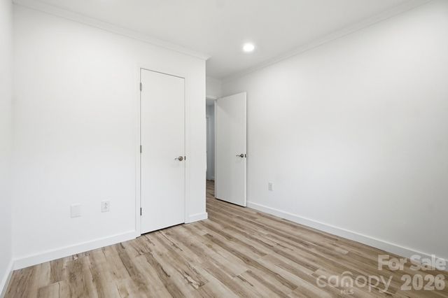 8122 Sherington Way, Charlotte, NC 28227