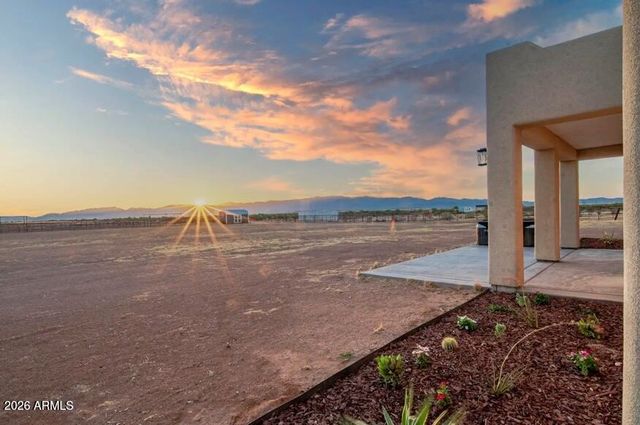 49102 N 530th Avenue, Aguila, AZ 85320