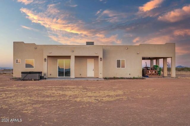 49102 N 530th Avenue, Aguila, AZ 85320