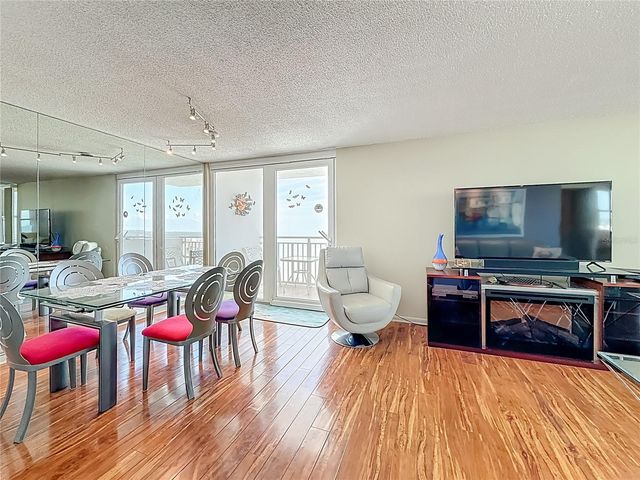 17408 GULF BLVD 1302, Redington Shores, FL 33708