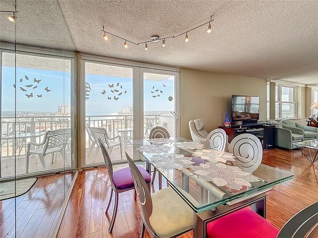 17408 GULF BLVD 1302, Redington Shores, FL 33708