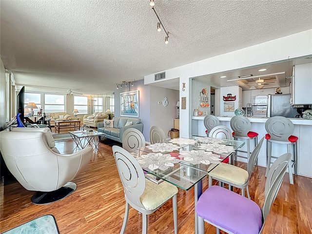 17408 GULF BLVD 1302, Redington Shores, FL 33708