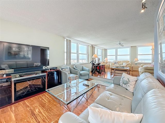 17408 GULF BLVD 1302, Redington Shores, FL 33708