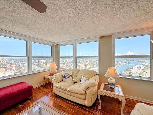 17408 GULF BLVD 1302, Redington Shores, FL 33708